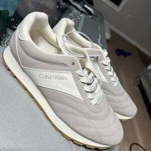 Calvin Klein Calvin Klein Calvin Klein Outlet Avyenna Casual Sneakers,
